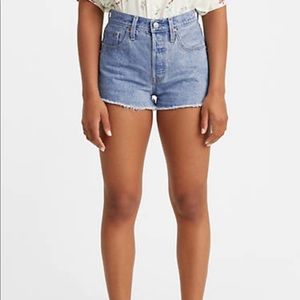 Levi’s 501 shorts - size 27